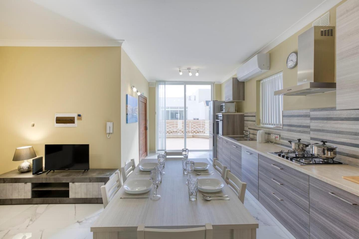 Penthouse, Seaview, Beautiful 2br 4 Lägenhet *