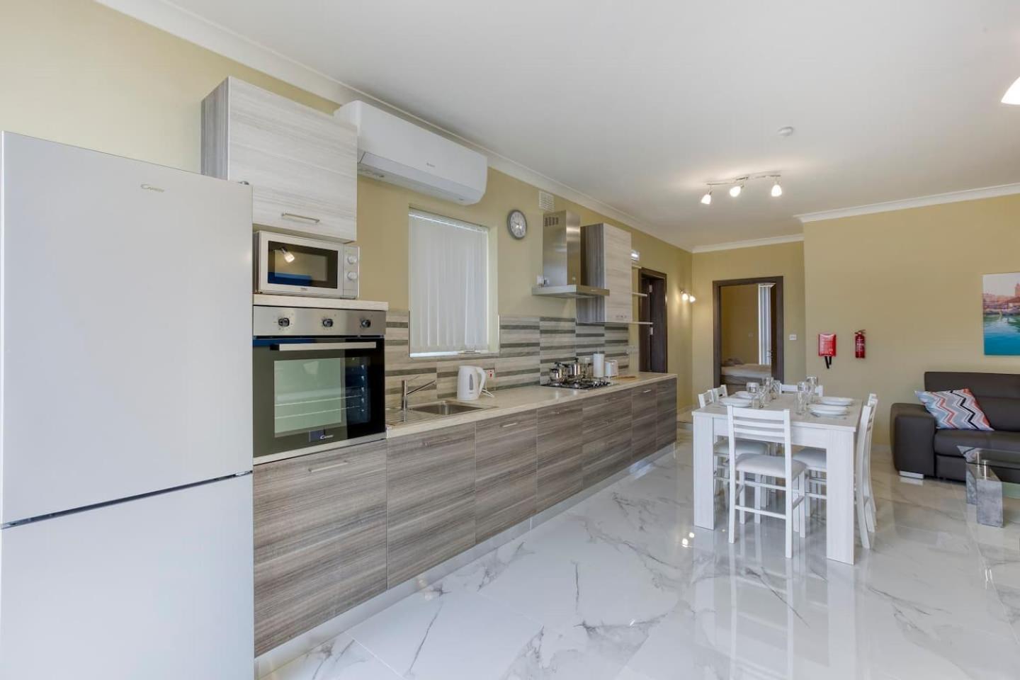 Penthouse, Seaview, Beautiful 2br 4 Lägenhet *