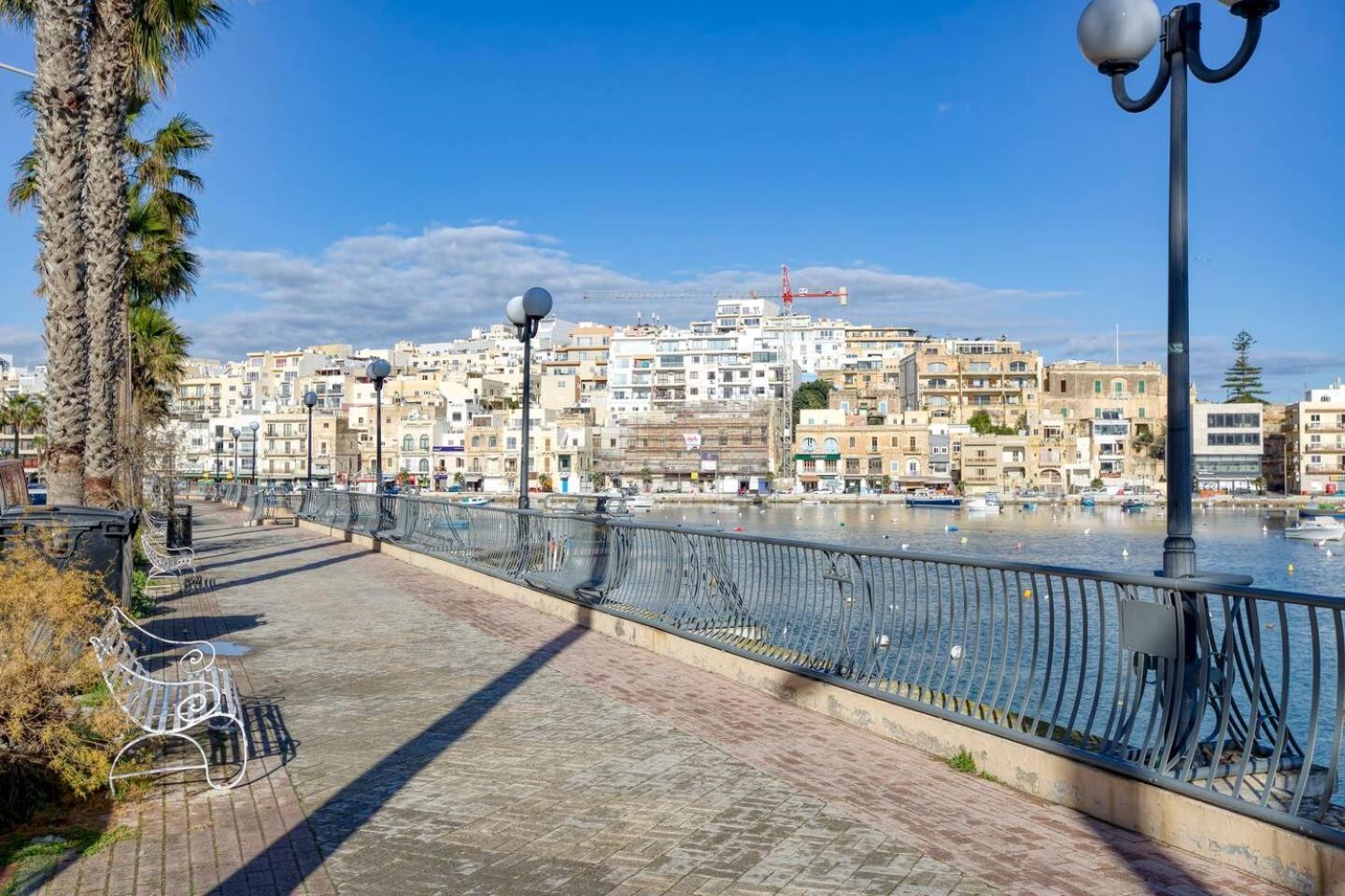 Penthouse, Seaview, Beautiful 2br 4 * Marsaskala
